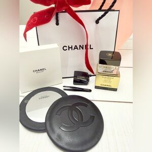 Bundle - Chanel Sublimage LA CRÈME, 
Beaute Mirror, Tweezers, 
Pencil Sharpener